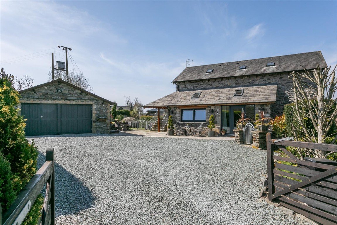 The Stables, Bellman Ground, Bowness-on-Windermere, LA23 3LX